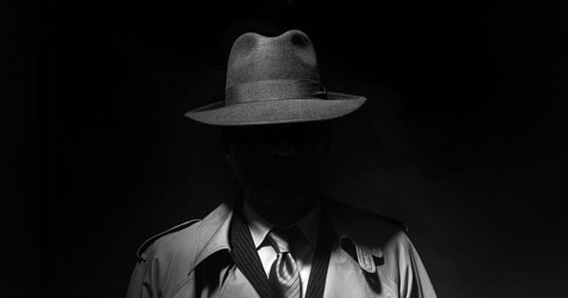 Bí ẩn gián điệp Mysterious Spy